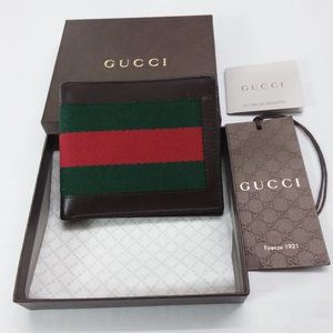 Brown Gucci wallet
